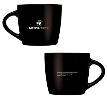 Kopp med Mensa logo + drinking game